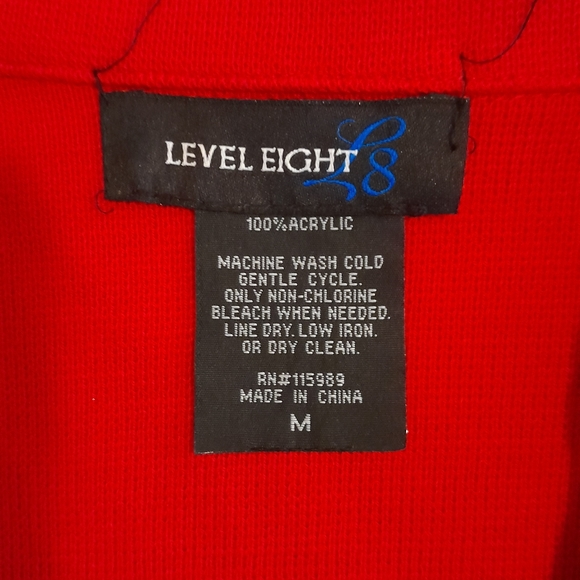 Medium-sized Red Blazer - Picture 4 of 4